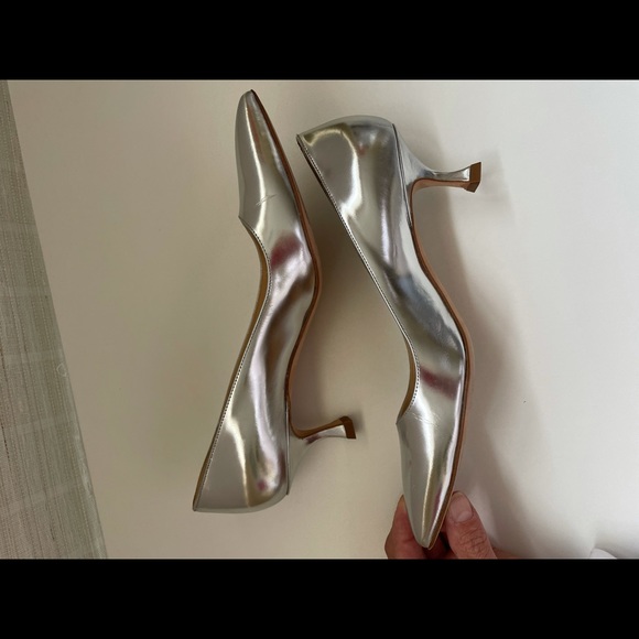 Manolo Blahnik Silver Pumps - Picture 4 of 11